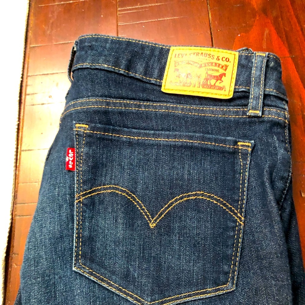 Levi’s 712 Slim Jean
